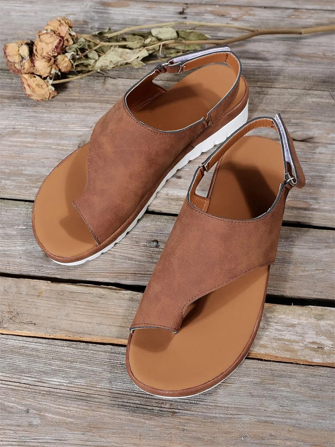BBPM Orthopedic Bunion Corrector Sandals for Women Platform Sandals Comfy Open Toe Summer Beach Pu Leather Adjustable Hook and Loop Straps Toe Ring Flat Beach Sandals,Brown,EU42/US10