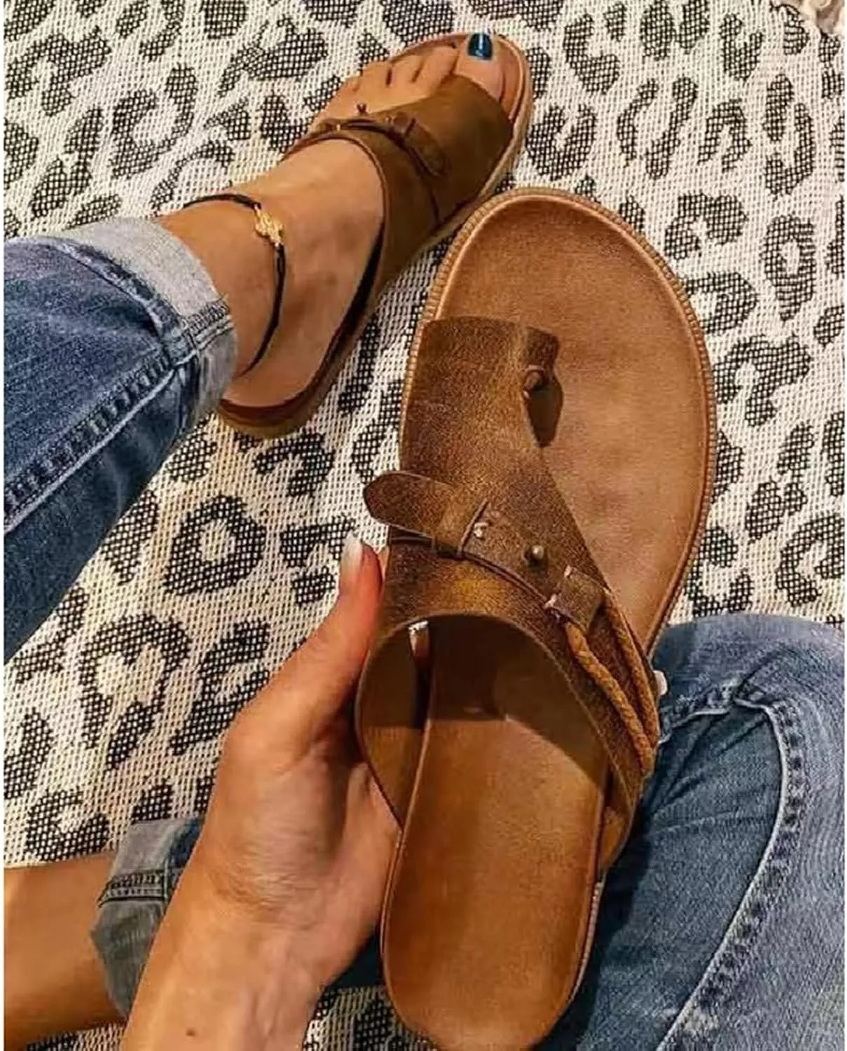Comfy Flat Leather Sandals Bunion Corrector for Women Big Toe, Summer Non- Slip Sandals for Women Bunion Relief