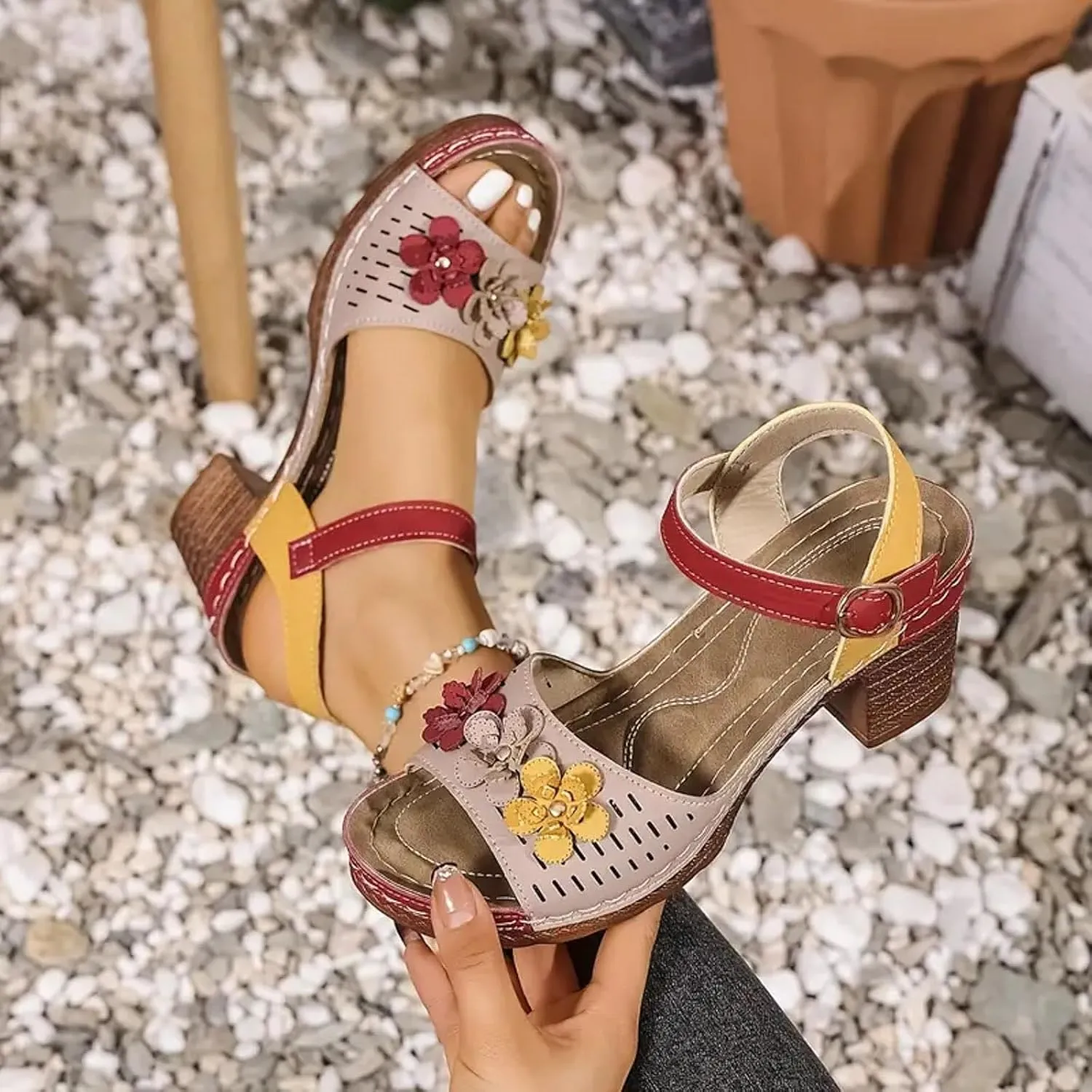 Fish Mouth Thick Heel Women's Shoes Fashionable Casual Flower Decoration Color Matching Sandals Takeaway Sandal