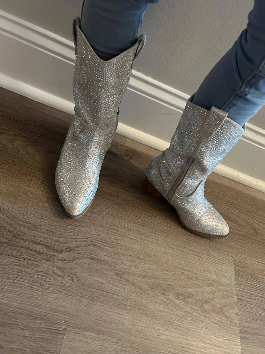 Forever Girls/Kids Rhinestone Western Cowgirl Cowboy Pointed Toe Low Heel Boots