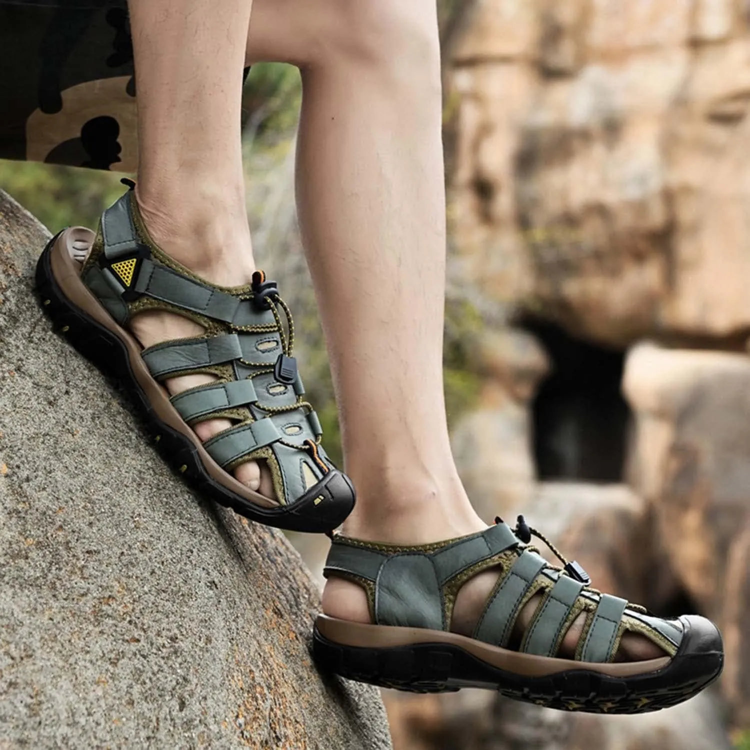 HESBITEUL Men's Sport Sandals Outdoor Hiking Sandals Closed Toe Leather Athletic Lightweight Trail Walking Casual Sandals Water Arch Support & Non-slipping Outsole