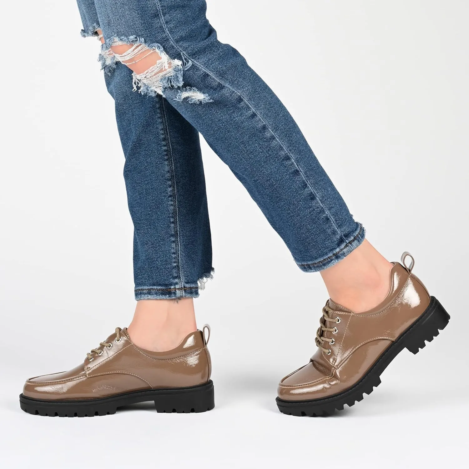 Journee Collection Women's Zina Oxford Flat