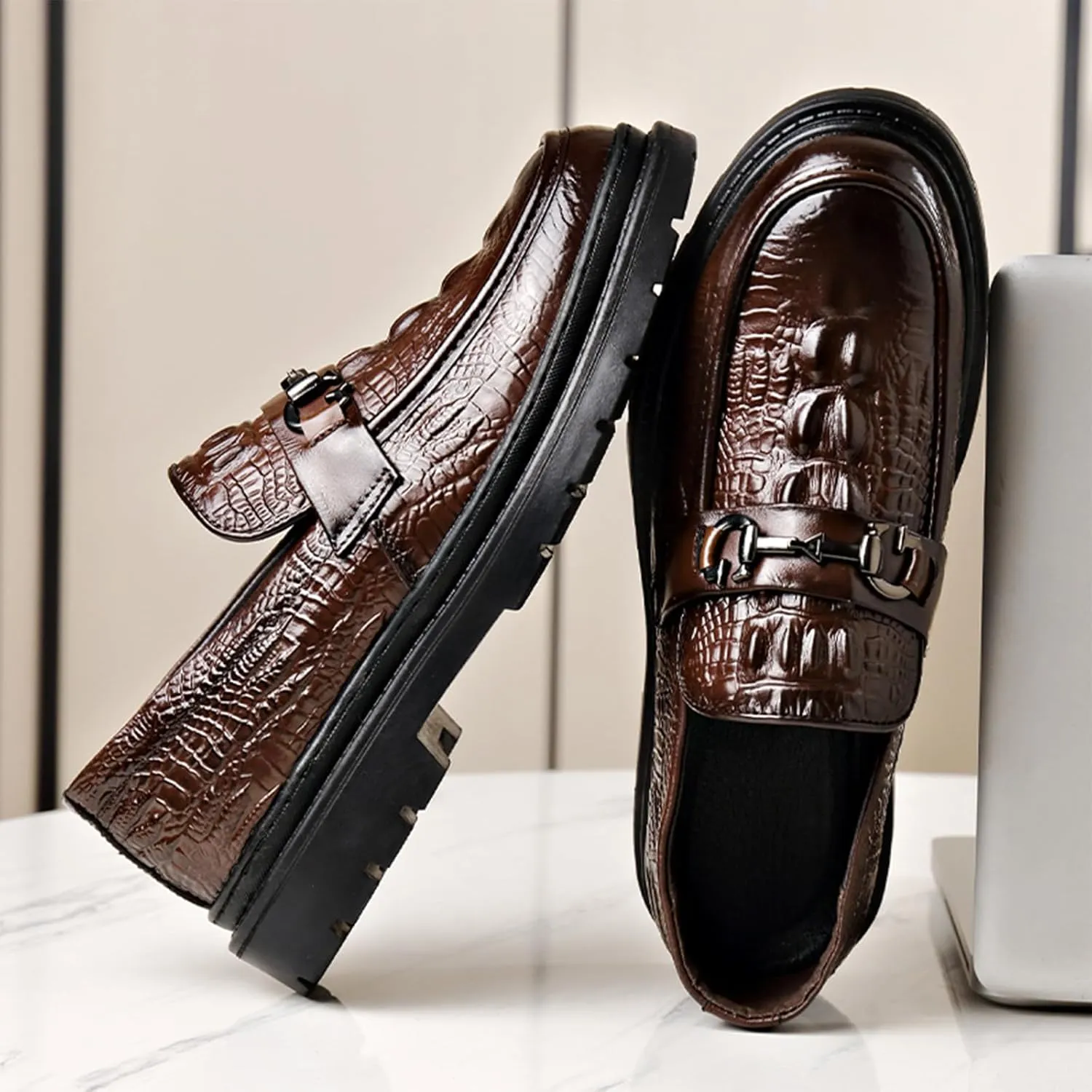 Men's Alligator Printed Platform Chunky Heel Loafers Comfort Round Toe Low-Top Slip-On Anti-Slip Lug Sole Fashion Metal Buckle Business Smart Casual Formal Derby Shoes