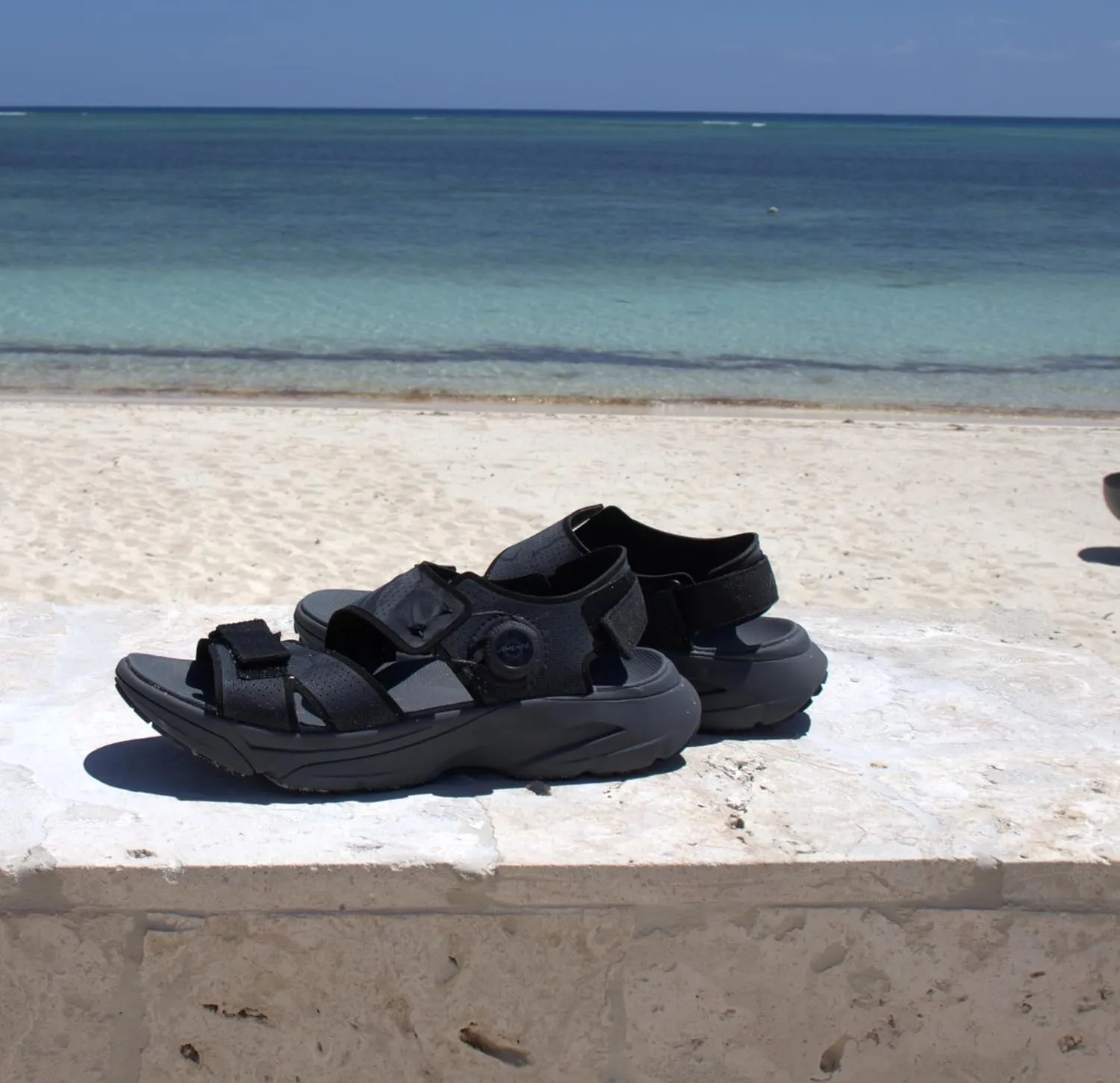Mens Ascendo Sandal - Lightweight and Adjustable Performance Hiking and Walking Footwear