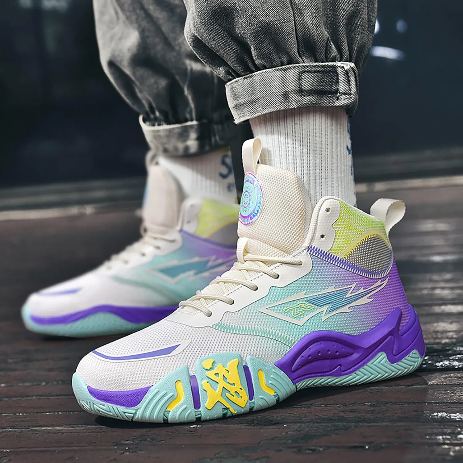 Mens Basketball Shoes Womens High Top Breathable Sneakers Fashion Non Slip Outdoor Sport Shoes Volleyball Shoes