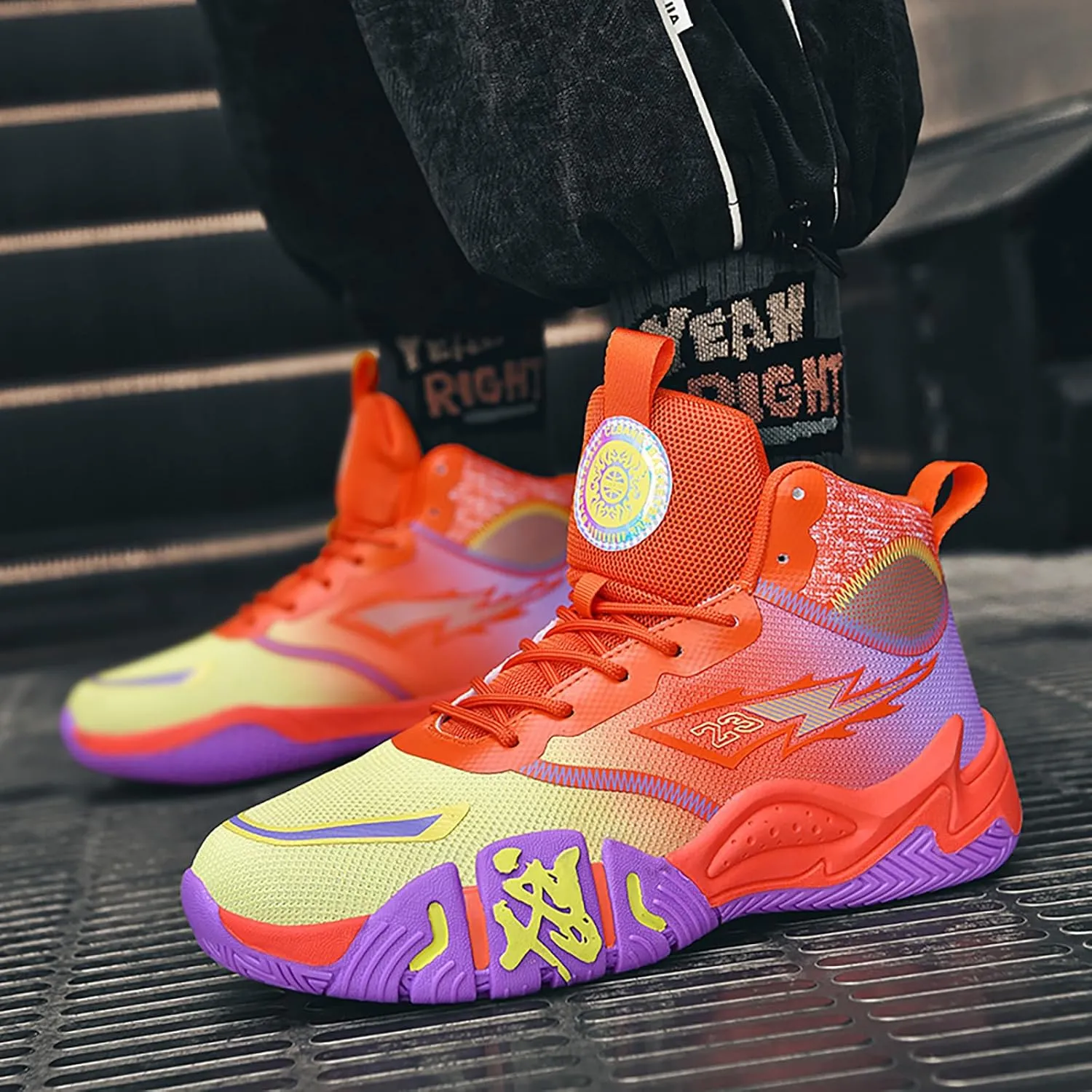 Mens Basketball Shoes Womens High Top Breathable Sneakers Fashion Non Slip Outdoor Sport Shoes Volleyball Shoes