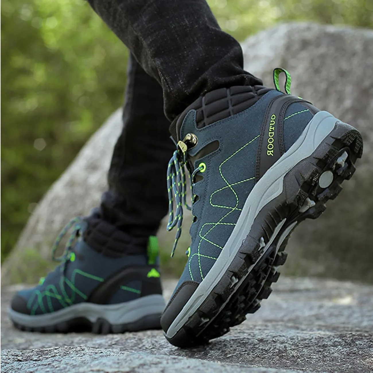 Men's Casual Hiking Boots Outdoor Waterproof Non-Slip Work Boots High Top Trekking Hiking Shoes