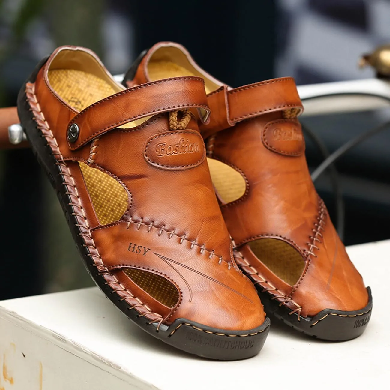 Men's Casual Leather Sandals Closed Toe Anti-Slip Flat Slide Beach Water Shoes for Summer Walking Hiking​​