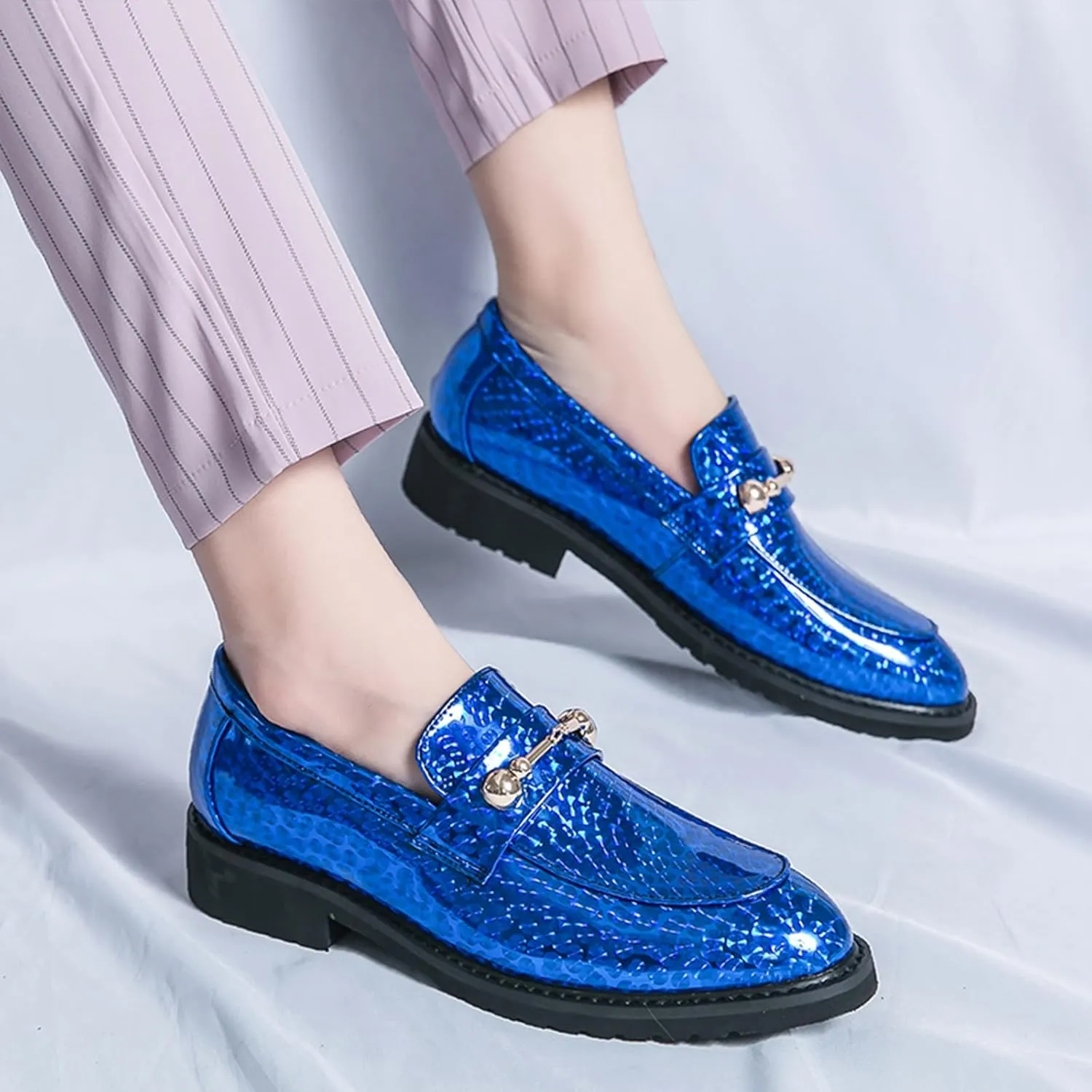 Men's Patent Leather Slip On Dress Loafers Fashion Pointed Toe Causal Business Formal Oxfords Sparkle Wedding Party Prom Shoes