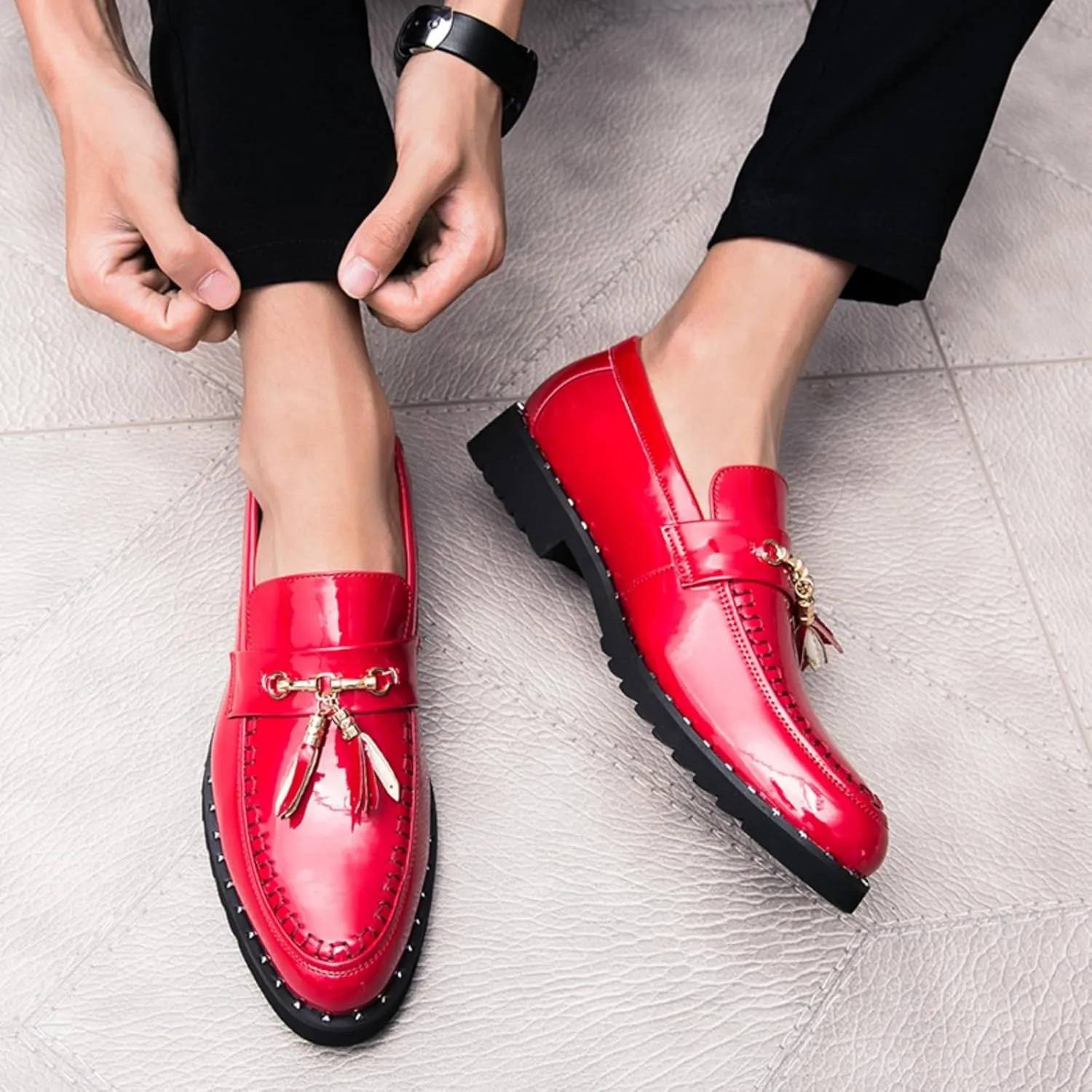 Men's Patent Leather Tassels Slip-On Loafers Classic Flats Smoking Loafers for Business Casual Dress Prom Formal Church Wedding Shoes