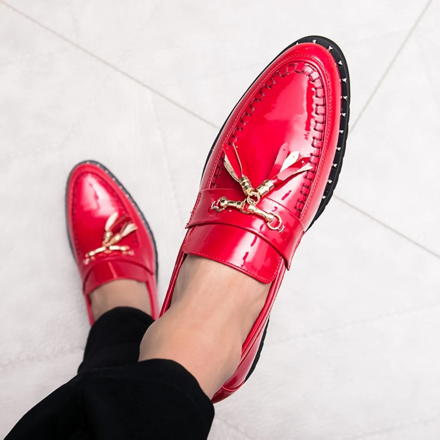 Men's Patent Leather Tassels Slip-On Loafers Classic Flats Smoking Loafers for Business Casual Dress Prom Formal Church Wedding Shoes