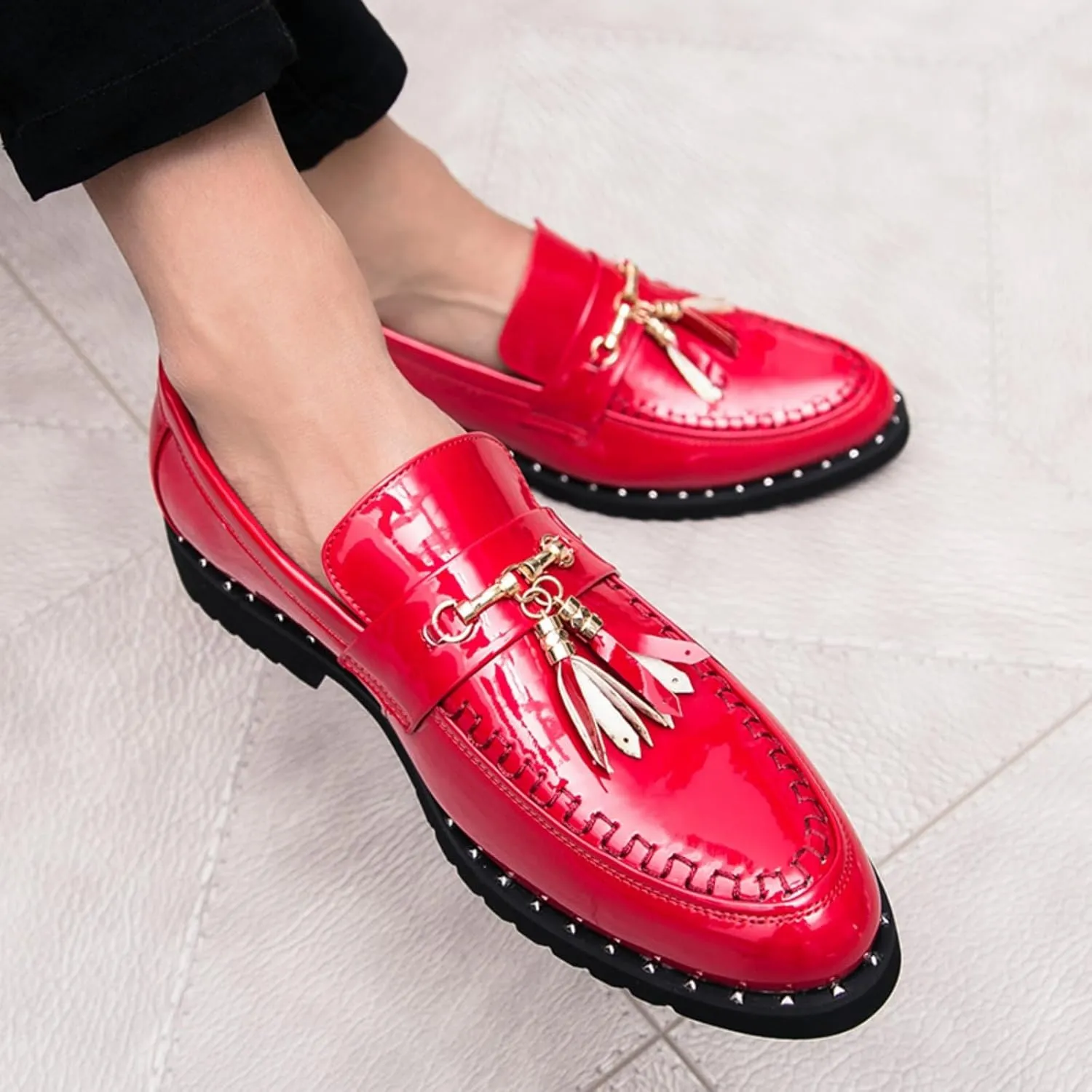 Men's Patent Leather Tassels Slip-On Loafers Classic Flats Smoking Loafers for Business Casual Dress Prom Formal Church Wedding Shoes