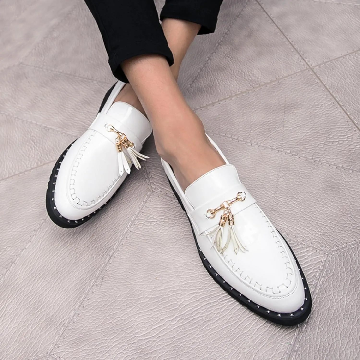 Men's Patent Leather Tassels Slip-On Loafers Classic Flats Smoking Loafers for Business Casual Dress Prom Formal Church Wedding Shoes