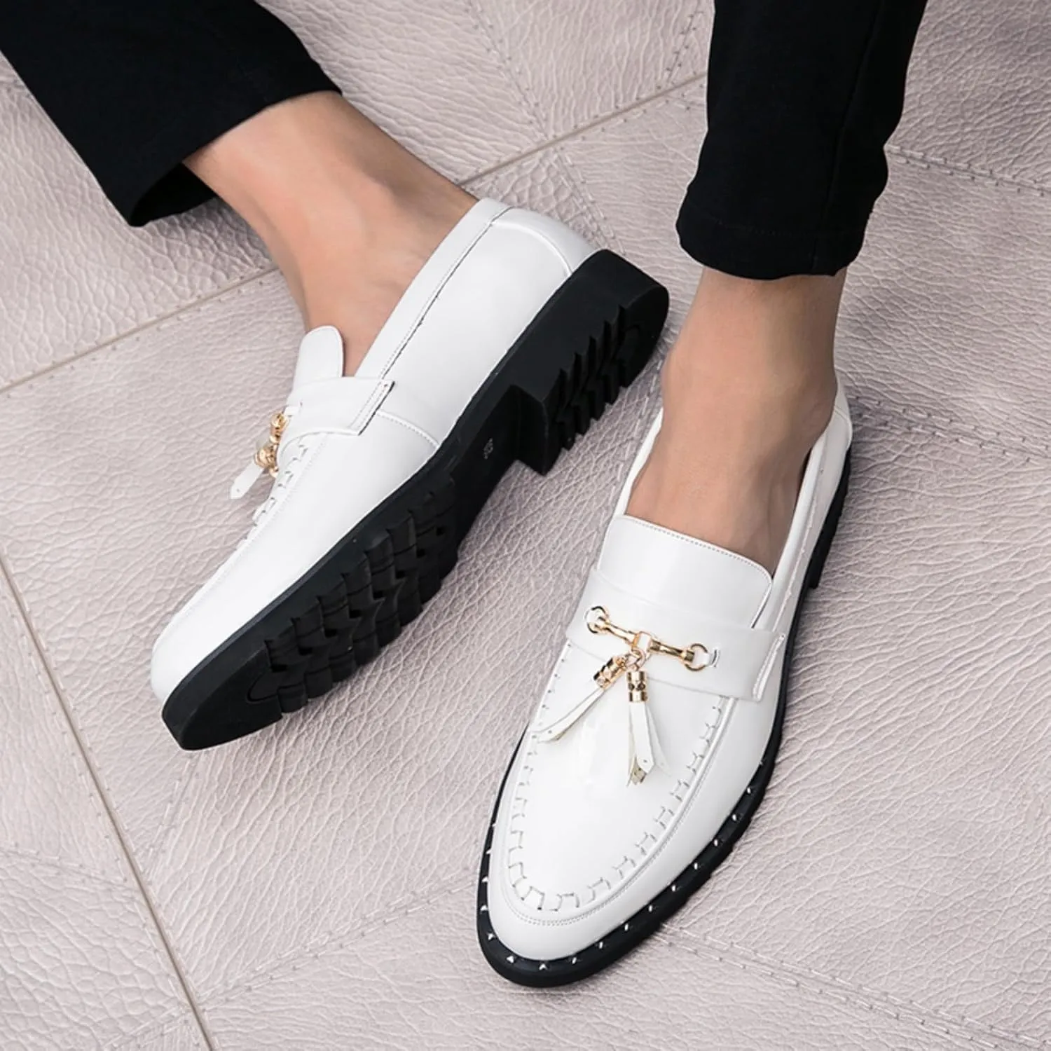 Men's Patent Leather Tassels Slip-On Loafers Classic Flats Smoking Loafers for Business Casual Dress Prom Formal Church Wedding Shoes