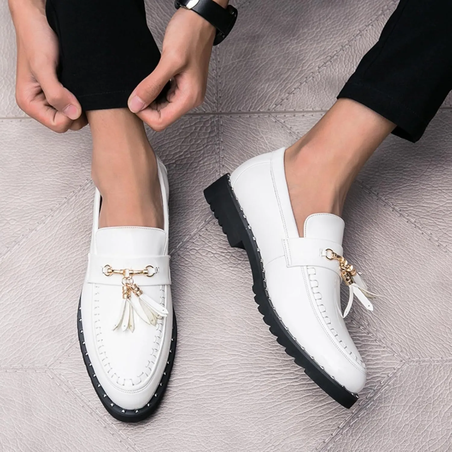 Men's Patent Leather Tassels Slip-On Loafers Classic Flats Smoking Loafers for Business Casual Dress Prom Formal Church Wedding Shoes