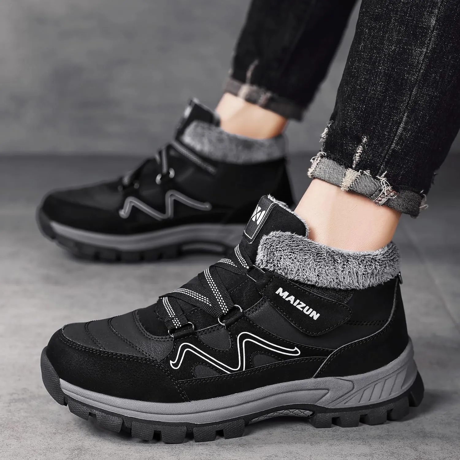 Moodeng Mens Winter Boots Causal Lightweight Snow Boots Warm Fur Lined Hiking Boots Water-Resistant Comfortable Ankle shoes Outdoor Walking