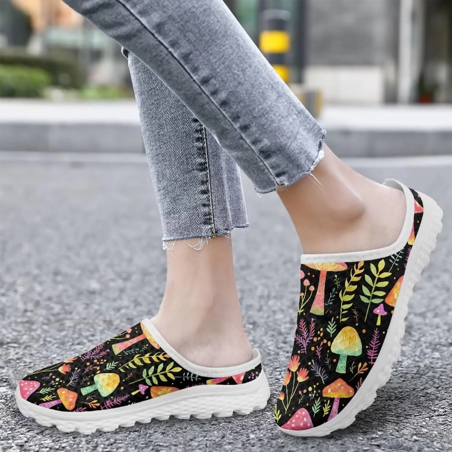 Novelty Mushrooms Women's Slip On Mule Sneakers Anti-Slip Walking Shoes with Elastic Thick Sole for Outdoor Indoor