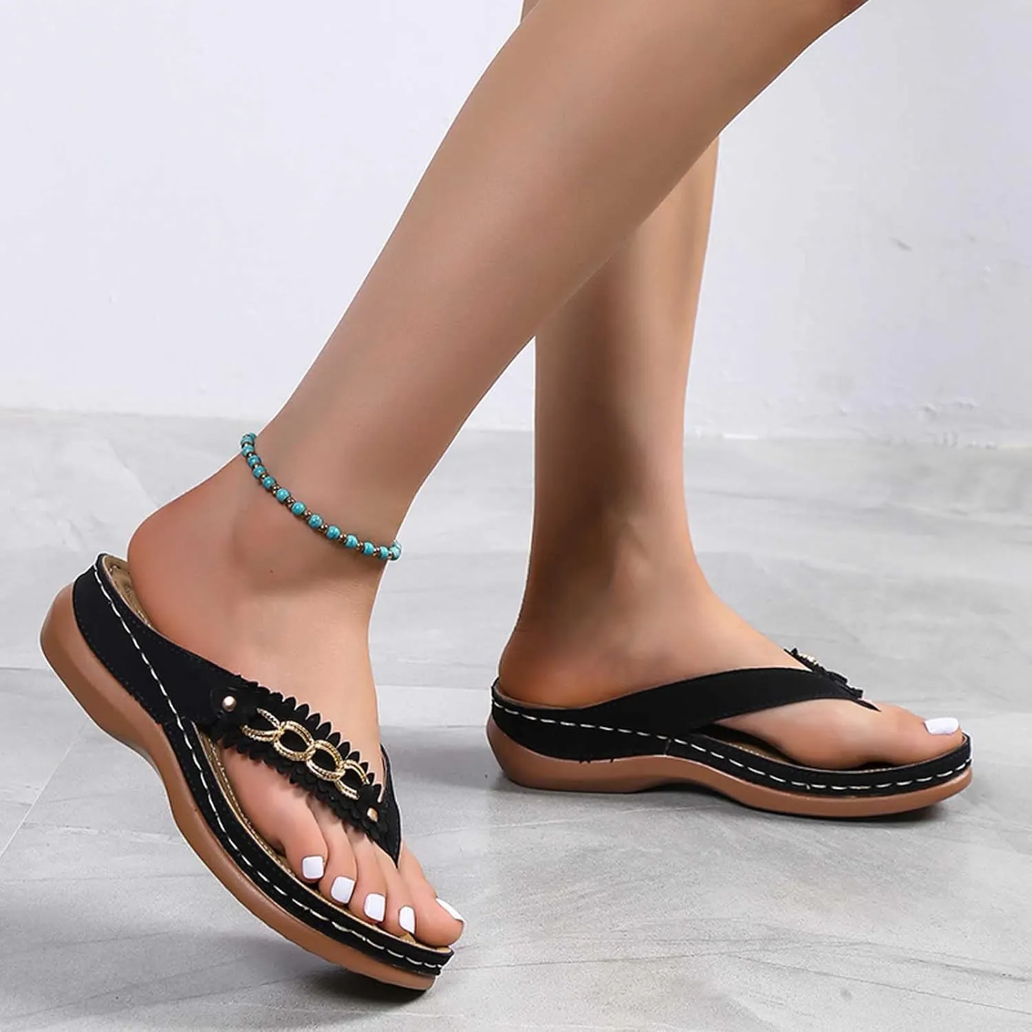 oiangi Comfortable Wedge Sandals for Women Casual Summer Metal Chain Thong Straps Clip Toe Flip Flops Lightweight Slip-on Slippers Beach Shoes Trendy Slides