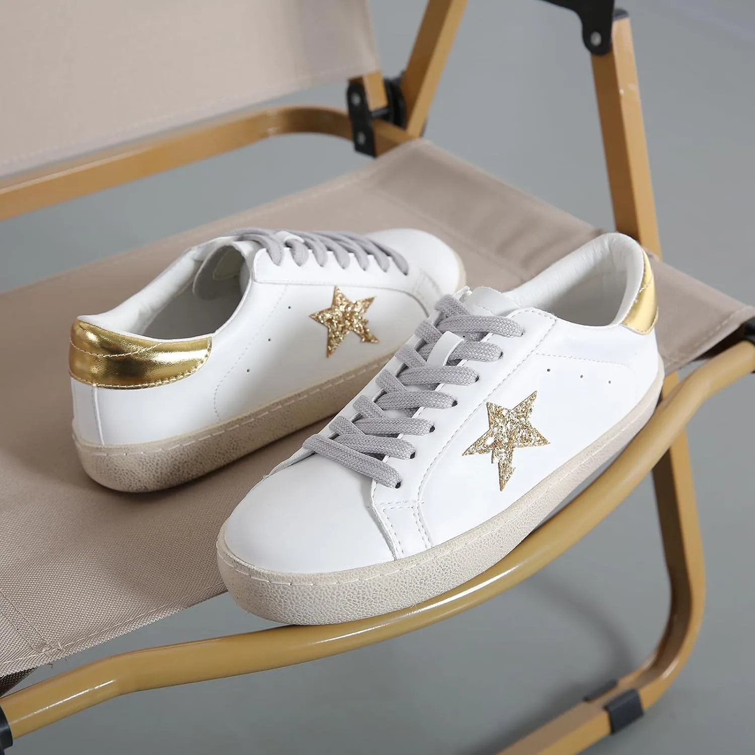 Sneakers for Women - Fashion Bling Star Sequins Sneaker - Cushioned Low Top Platform, Rubber Sole Leather Upper Lace Up Walking Shoes - Casual Comfortable Running Sports Shoes