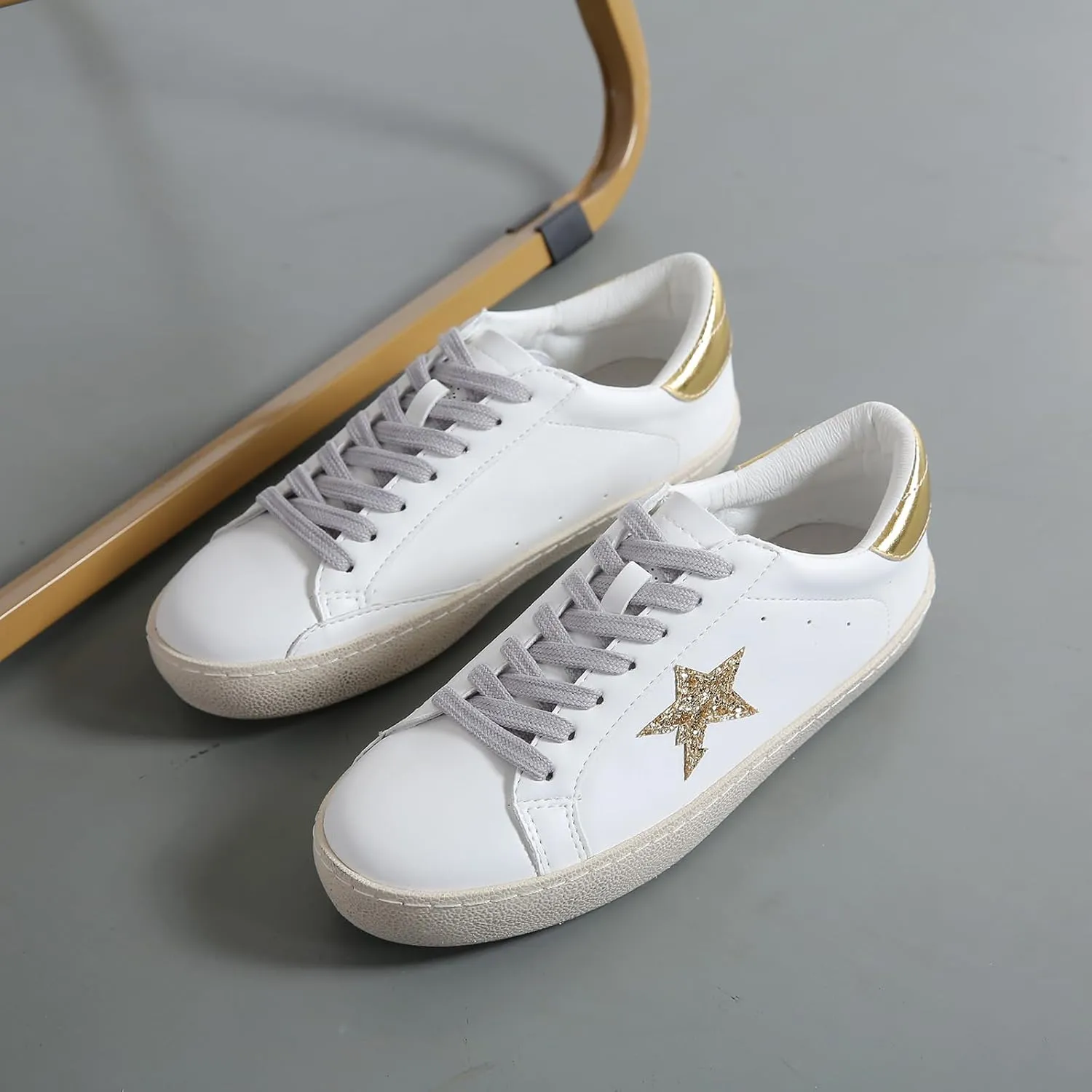 Sneakers for Women - Fashion Bling Star Sequins Sneaker - Cushioned Low Top Platform, Rubber Sole Leather Upper Lace Up Walking Shoes - Casual Comfortable Running Sports Shoes