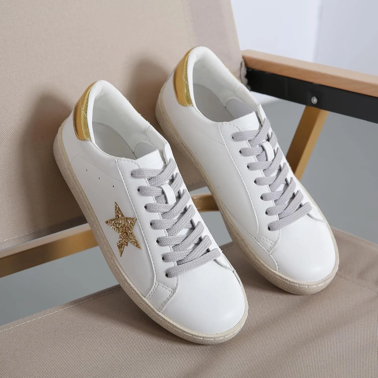 Sneakers for Women - Fashion Bling Star Sequins Sneaker - Cushioned Low Top Platform, Rubber Sole Leather Upper Lace Up Walking Shoes - Casual Comfortable Running Sports Shoes