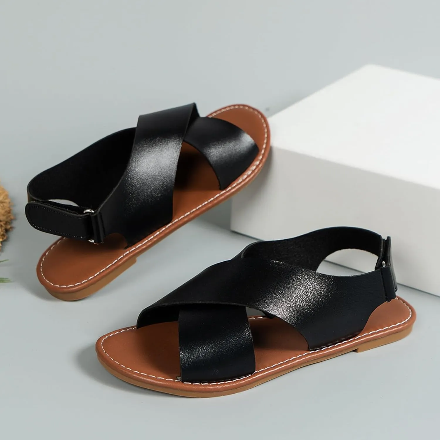SuanlaTDS Summer Sandals for Women Flat Comfortable Dressy 2025 Crisscross Open Toe Low Heel Beach Walking Shoes Bohemian Outdoor Casual Party Adjustable Ankle Strap Slingback Flats Sandal