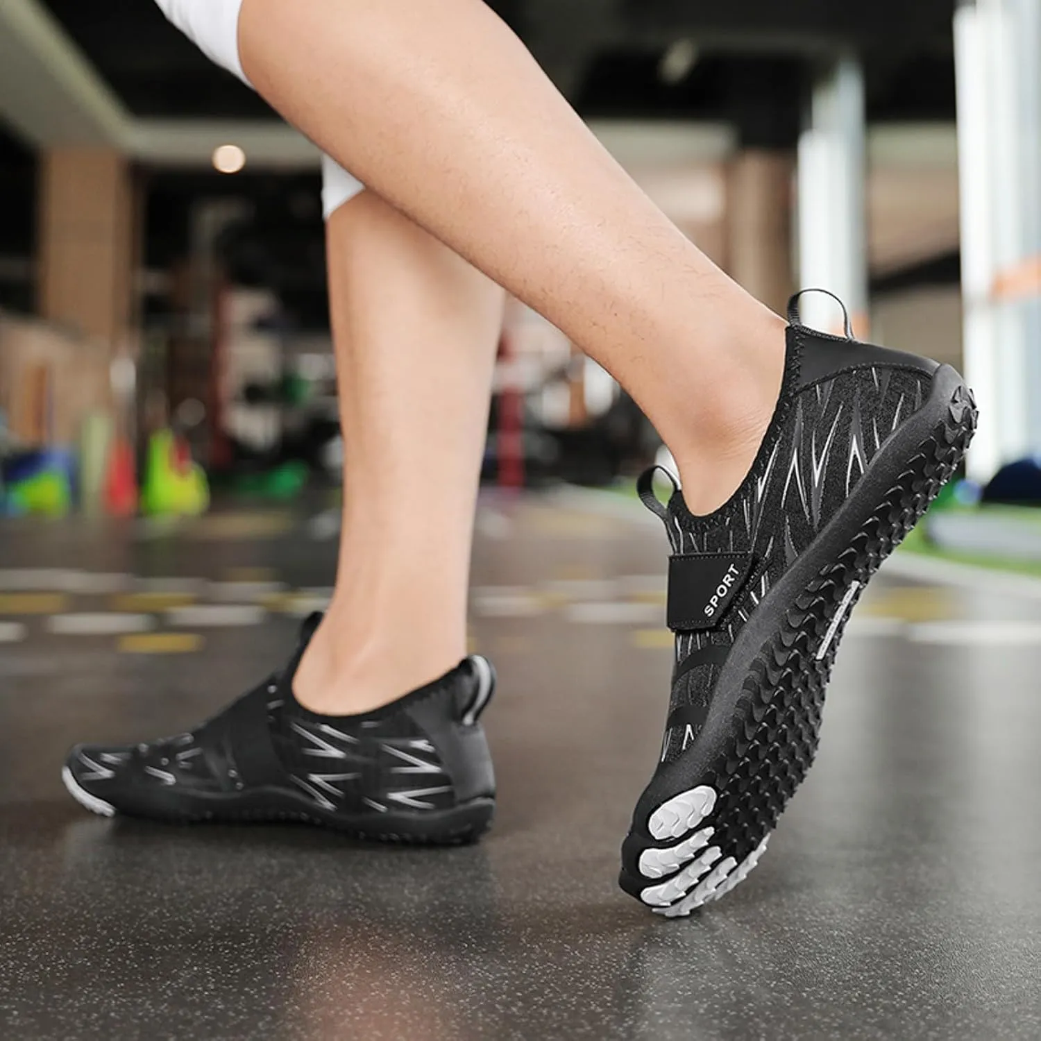 Water Shoes for Women Men Barefoot Breathable Quick-Dry Non Slip Water Swimming Beach Shoes Summer Hiking Breathable Shoe Couple Indoor Fitness Yoga Shoe with Adjustable Strap