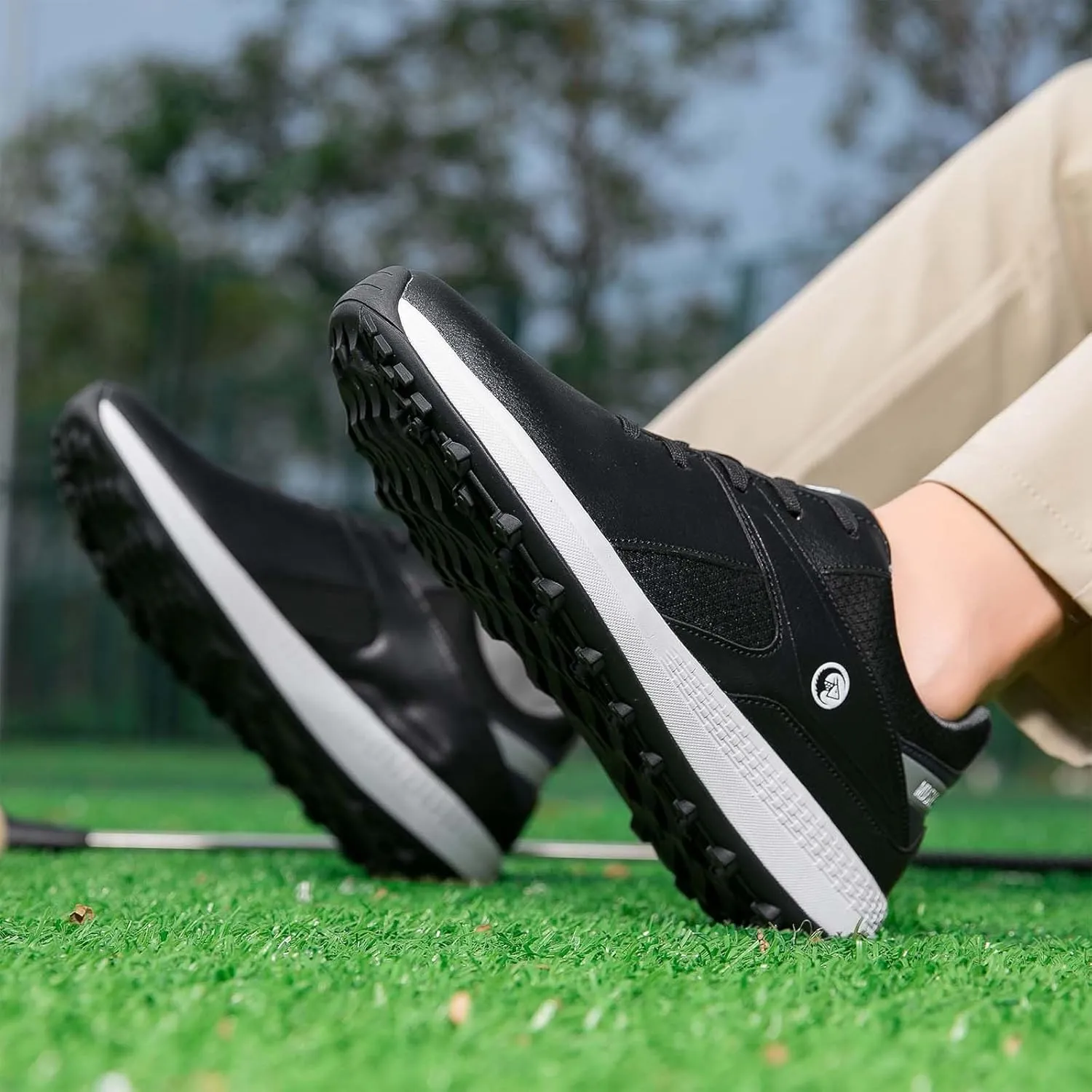 Waterproof Golf Shoes for Mens Lightweight Outdoor Comfortable Golf Training Spikeless Non-Slip Sneakers