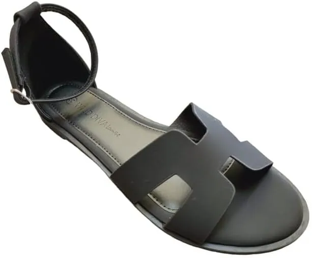 Wild Diva Women's Round Toe With Buckle Ankle Strap Sandals