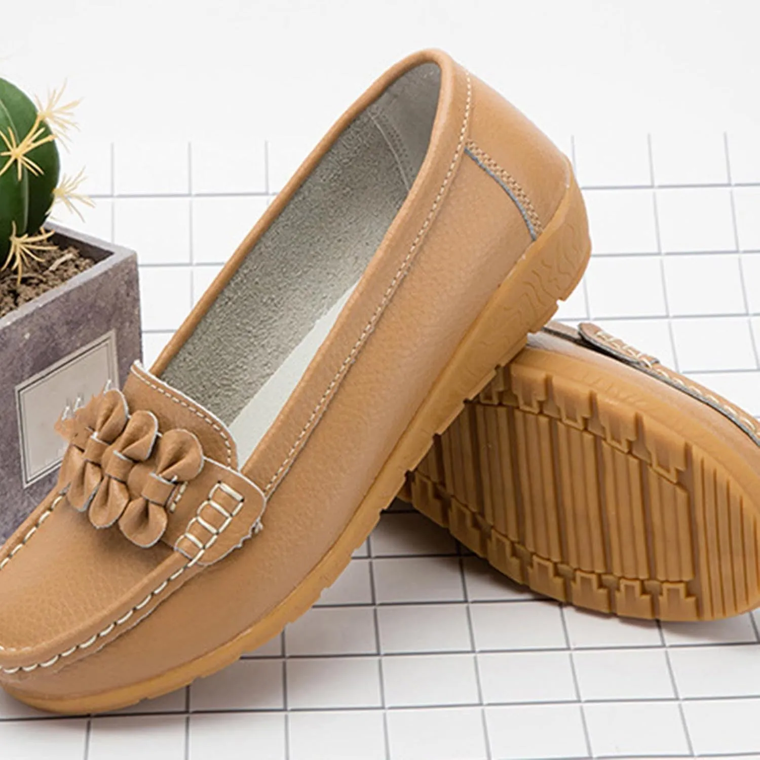 Womens Casual Loafers Comfort Slip on Flat Shoes Lightweight Soft Flats Ladies Dressy Single Shoe for Office Work