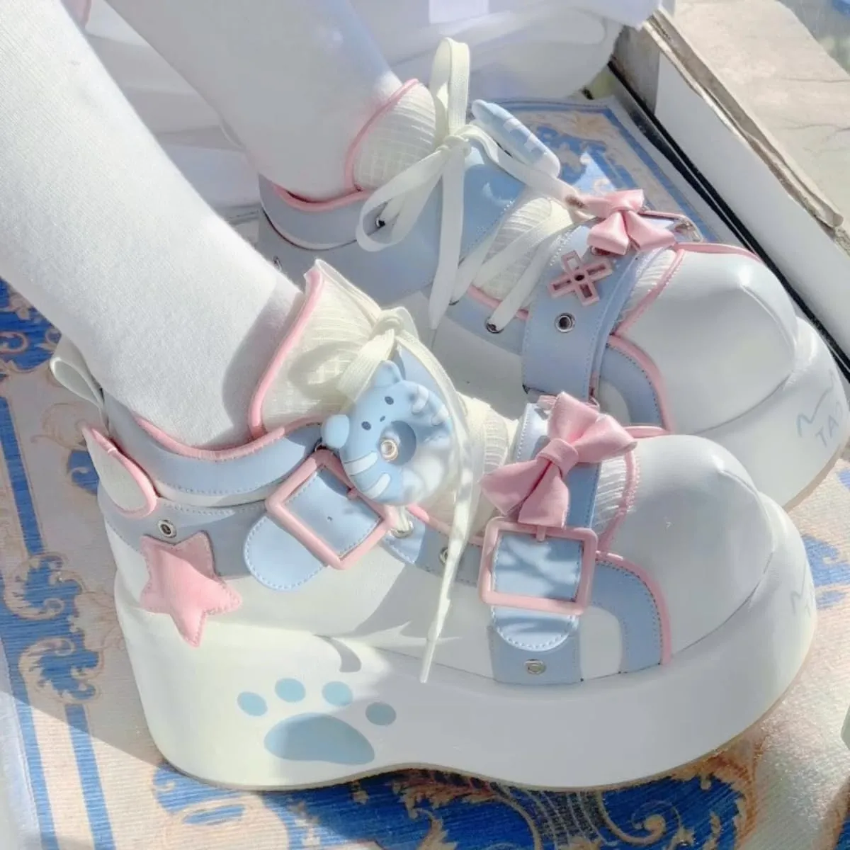 Women's Platform Sneakers Chunky Sole 2.7 inches Y2K Kawaii Donut Bear PU Cute Casual Shoes for Teens Girls Streetwear