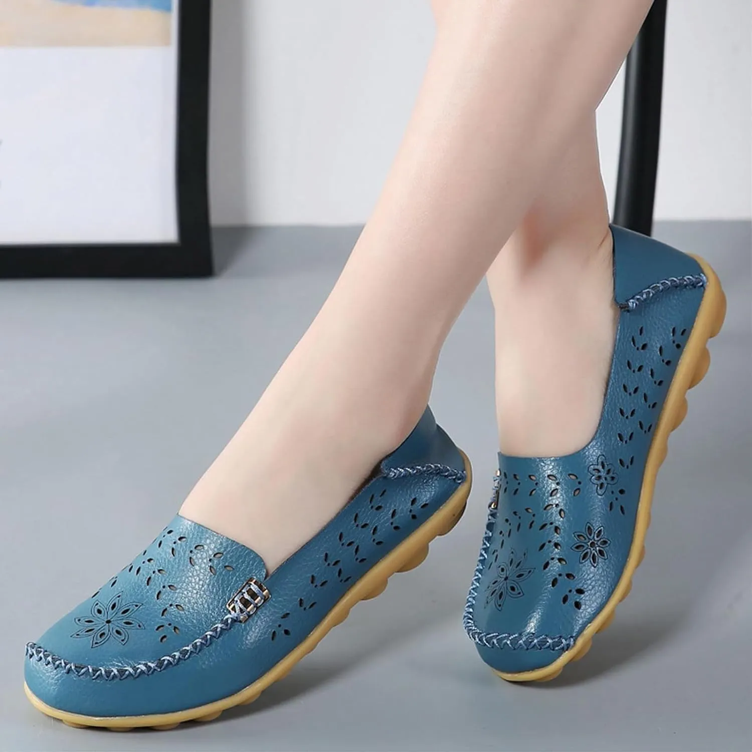 ZWRXW Leather Flats for Women Bohemian Hollow Out Comfort Walking Boat Shoe Summer Dressy Comfortable Breathable Flats Shoes Backless Round Toe Slip On Casual Sneakers Soft Nursing Work Shoes